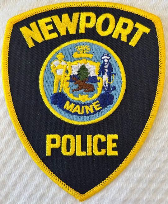 NEWPORT POLICE DEPARTMENT SHOULDER PATCH.